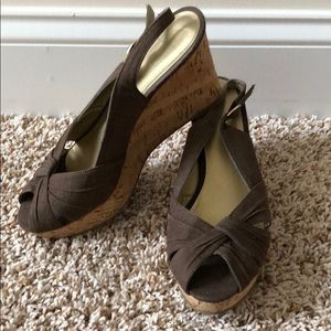 Brown  fabric and cork wedges